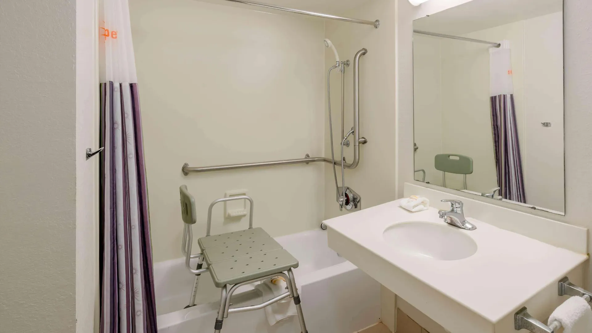 La Quinta Inn By Wyndham Nashville South United States