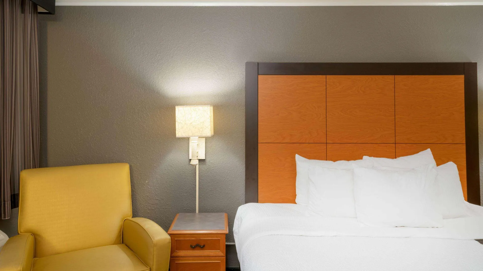 La Quinta Inn By Wyndham Nashville South